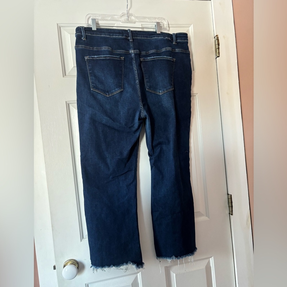 Women’s Risen Jeans 3XL - Picture 3 of 3